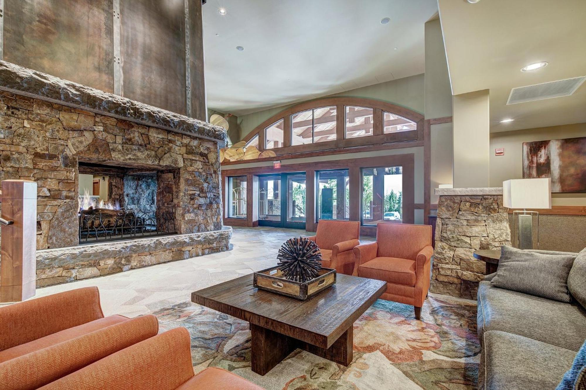 One Ski Hill, A Rockresort Breckenridge Exterior photo
